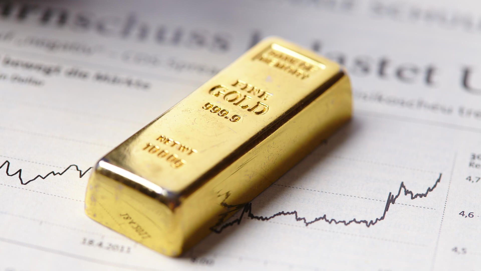 Gold Inching Toward Record Levels